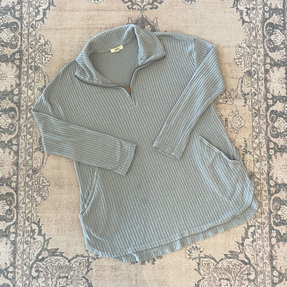 Kori America zip front top, size S